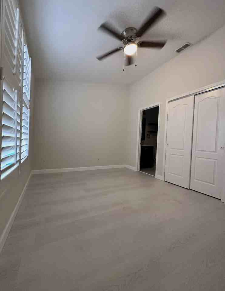 1302 Weeping Willow Ct #1302 - Photo 3 of 8