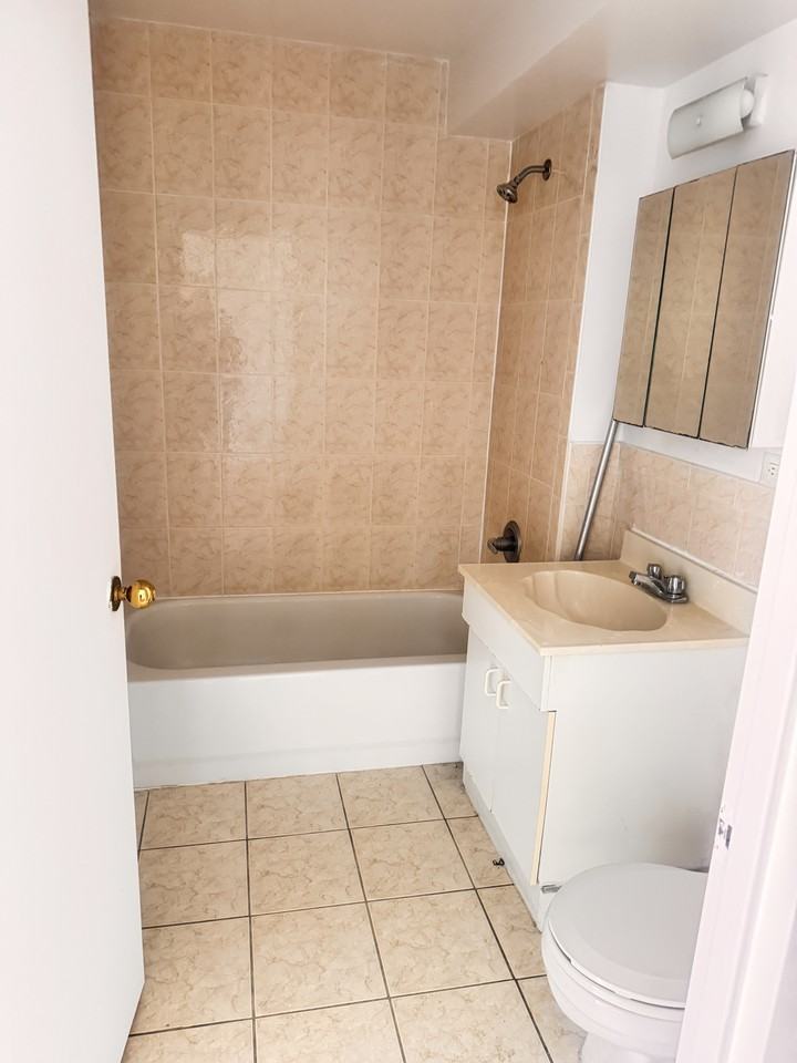 136-14 Northern Boulevard #2G - Photo 7 of 9