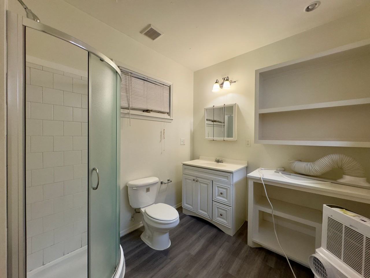8 & 21 E Eager Street - Photo 4 of 6