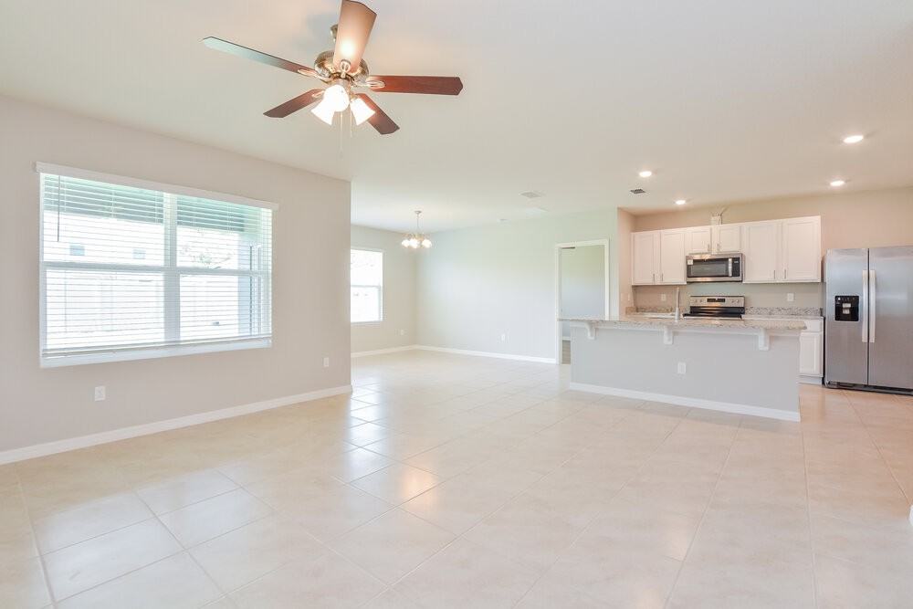 3905 Crimson Clover Dr - Photo 7 of 19