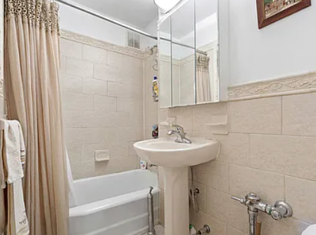 2338 East 13th Street - Photo 3 of 9