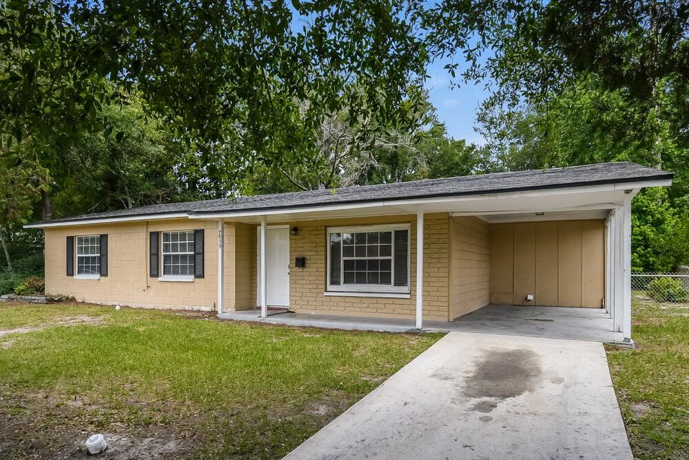 7059 Melvin Rd - Photo 3 of 16