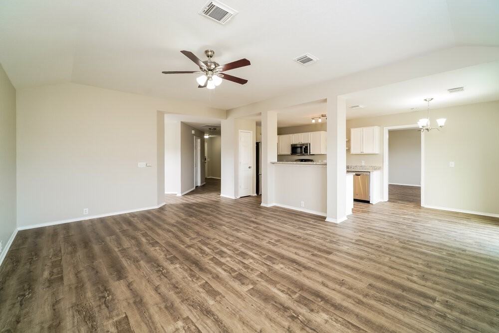 15810 Brisbane Dr - Photo 6 of 16