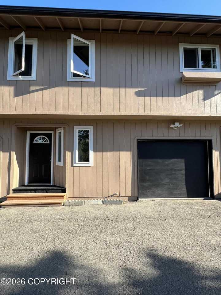 1509 Karluk St #B - Photo 3 of 29