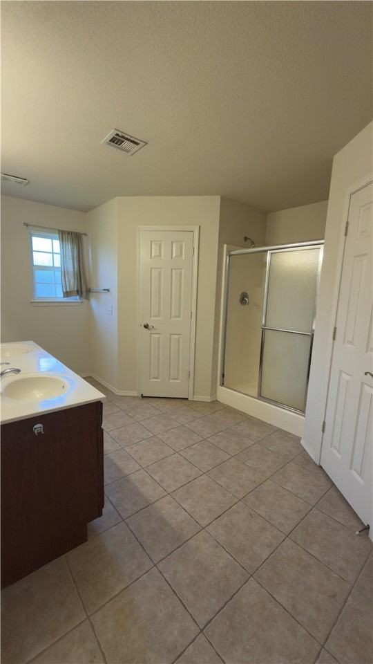 1505 Sw Elington St - Photo 7 of 12