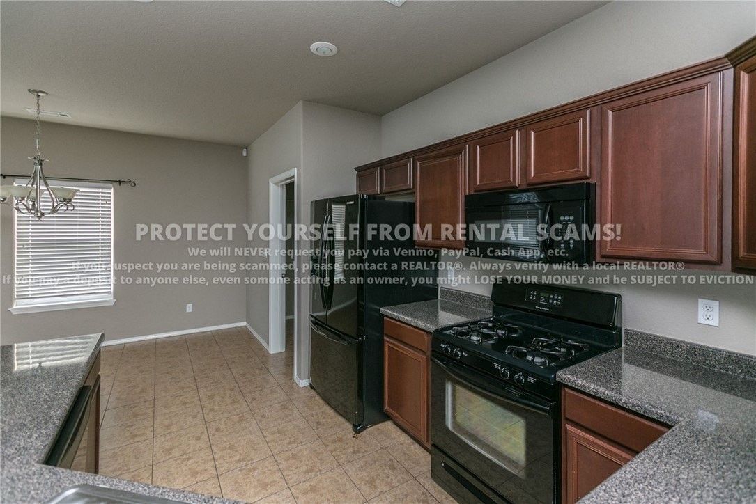 4400 W Serviceberry Dr - Photo 6 of 15