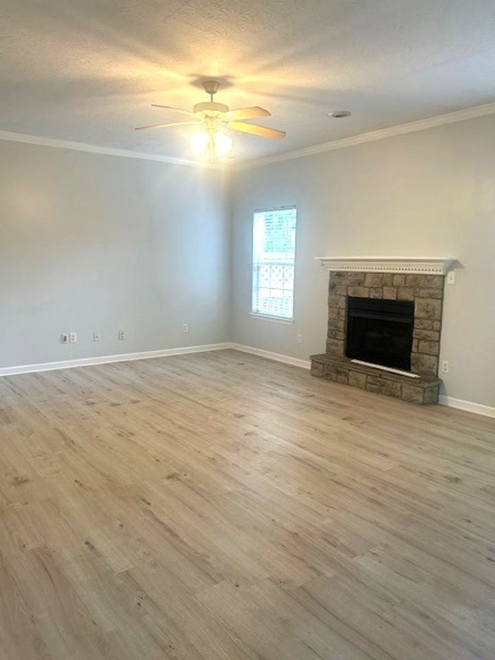 2709 Michelle Park