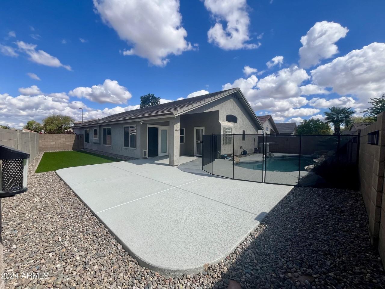 6471 W Adobe Dr - Photo 3 of 20