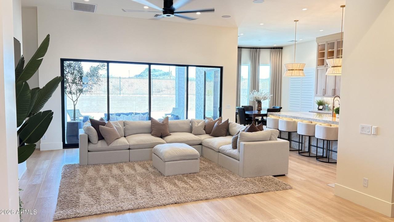 5762 E Star Valley St - Photo 3 of 39