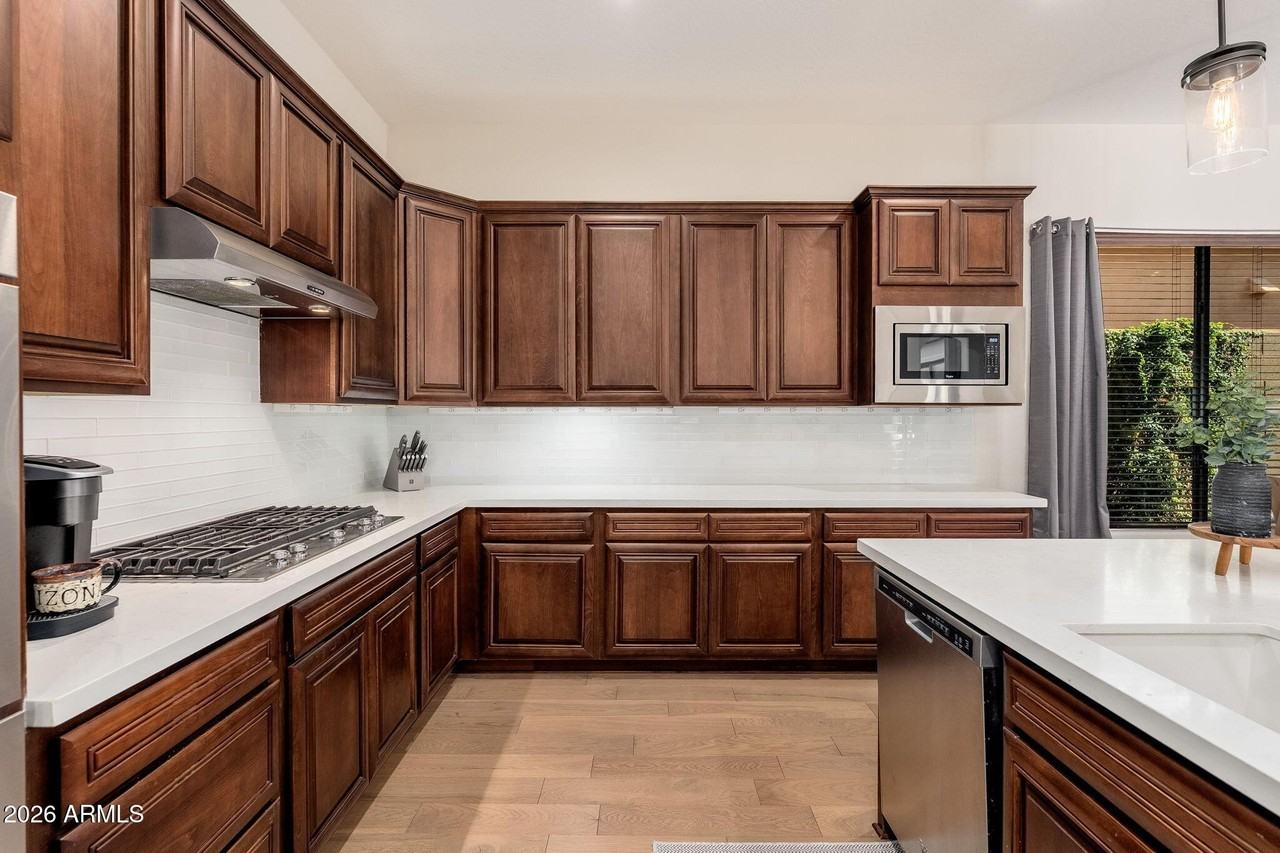 9705 E Mountain Peak Dr - Photo 4 of 49