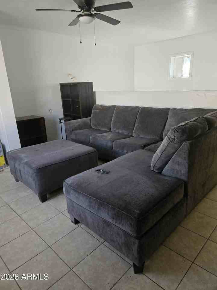 909 N Kadota Ave - Photo 3 of 6