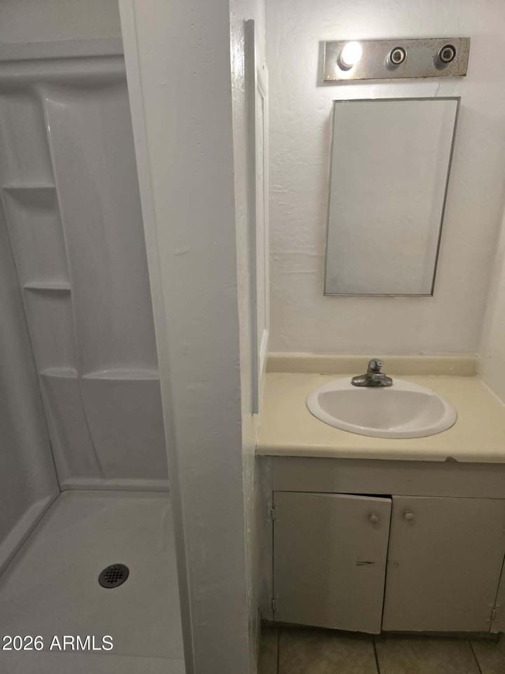909 N Kadota Ave - Photo 6 of 6