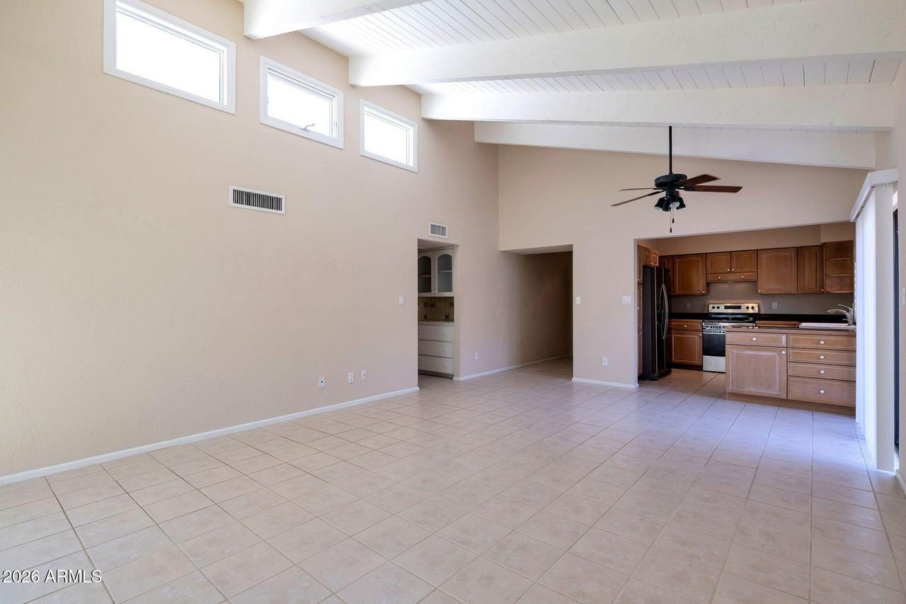 5526 N 71st St - Photo 5 of 16