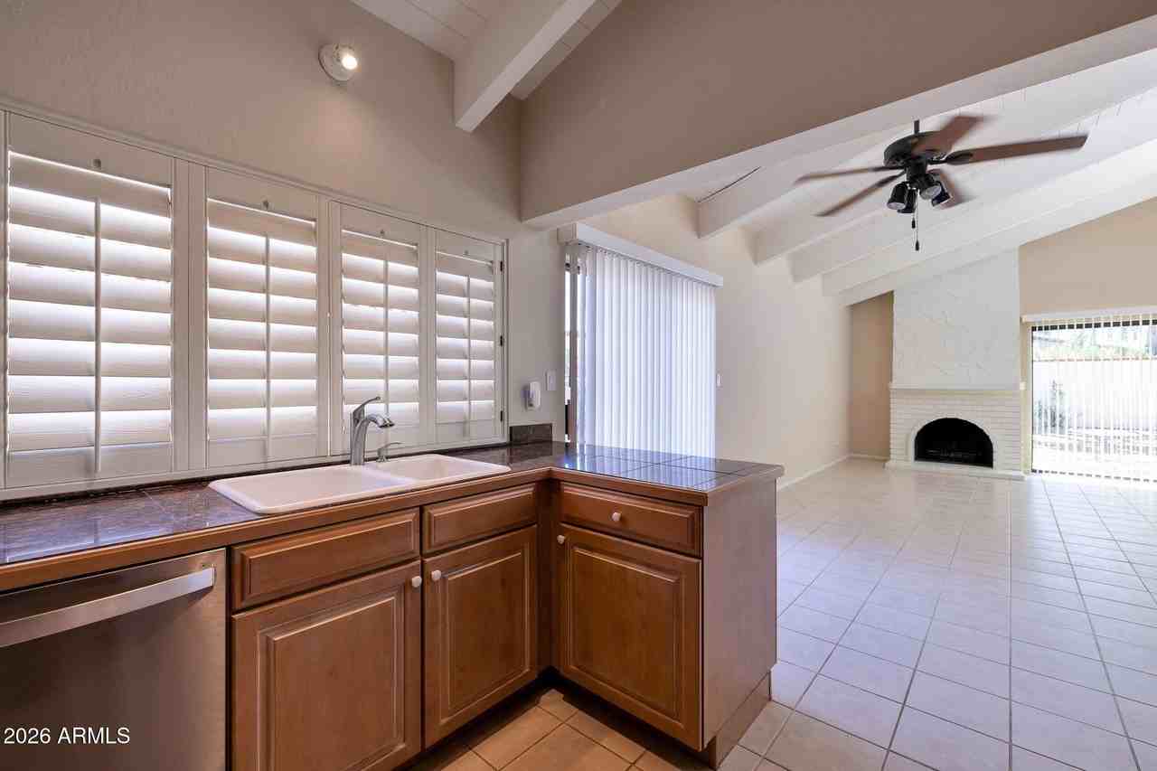 5526 N 71st St - Photo 7 of 16