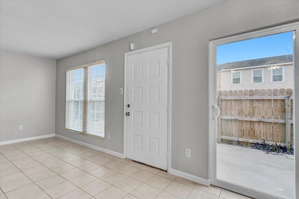 968 Park Meadow Dr - Photo 4 of 19