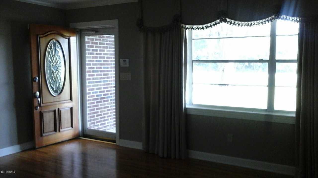 957 Sea Island Pkwy - Photo 4 of 11