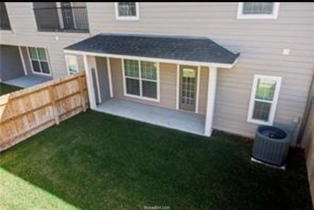 3435 Papa Bear Dr - Photo 2 of 9