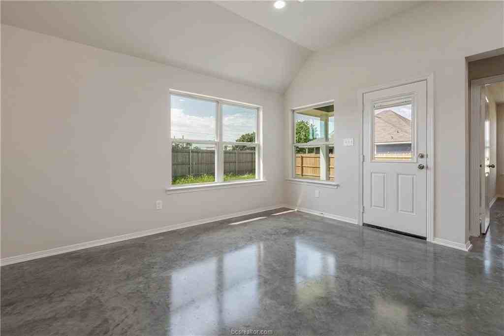 2807 Messenger Way - Photo 5 of 16