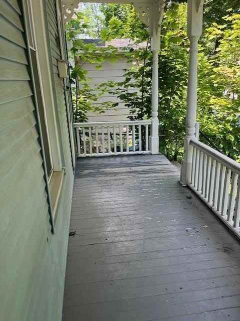 165 Benton St - Photo 4 of 13