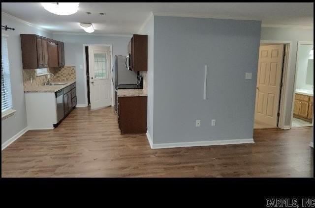 1405 Appalachain Dr - Photo 3 of 18