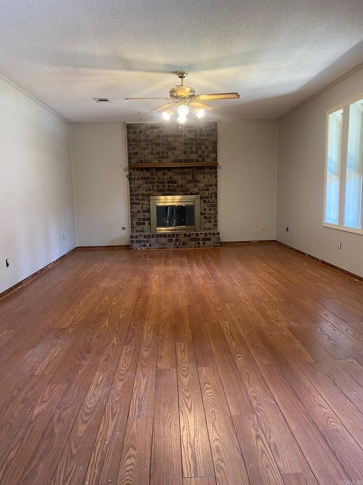 14106 Ridgewood Dr - Photo 5 of 23