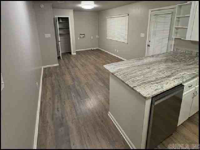 31 Crain Dr - Photo 6 of 24
