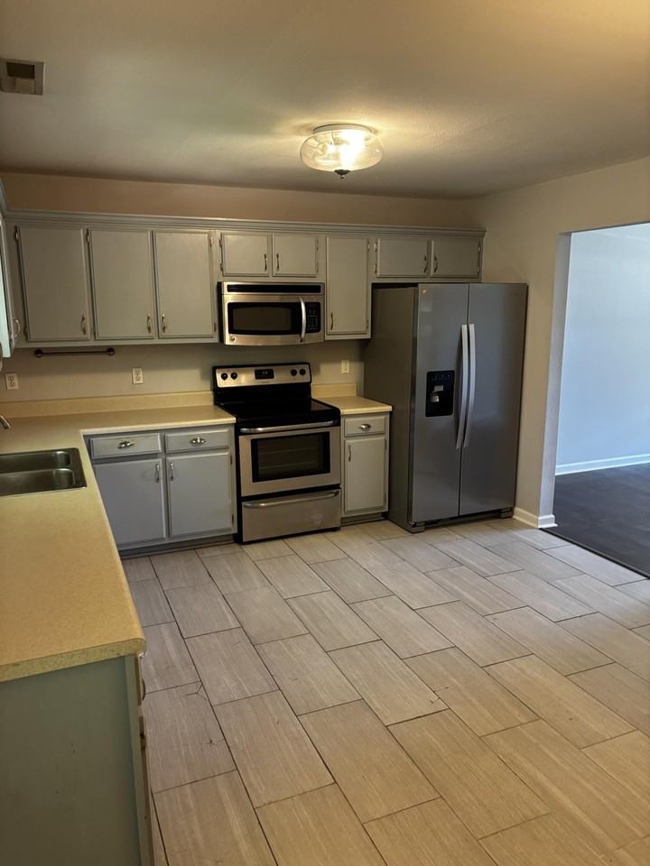3937 Allgood Ct - Photo 3 of 11