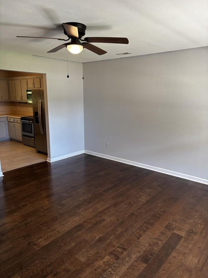 3937 Allgood Ct - Photo 4 of 11