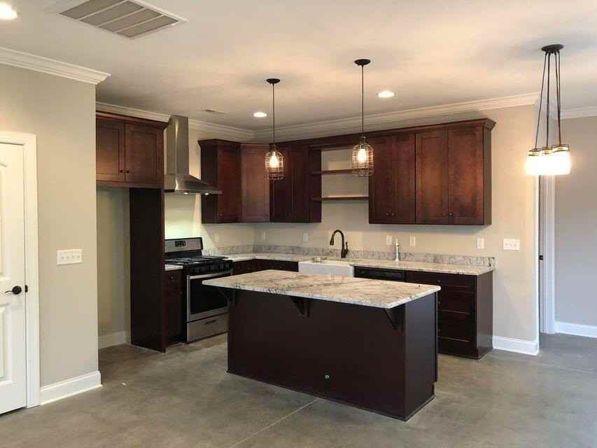 1539 Washington St - Photo 4 of 18