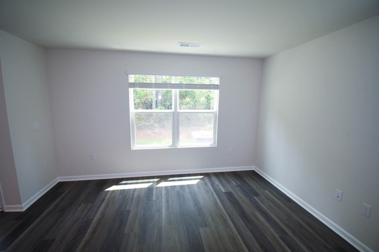 619 Golden Resin Rd - Photo 2 of 14