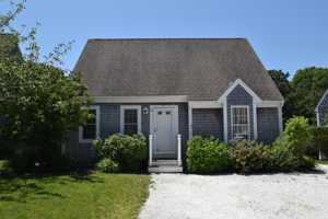 featured image of 121 Camp St #102