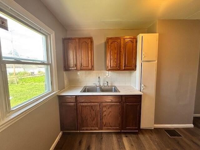 1324 E 25th Ave - Photo 6 of 13