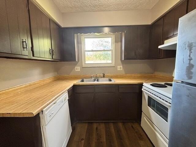 2621 Woodsedge Rd - Photo 6 of 13