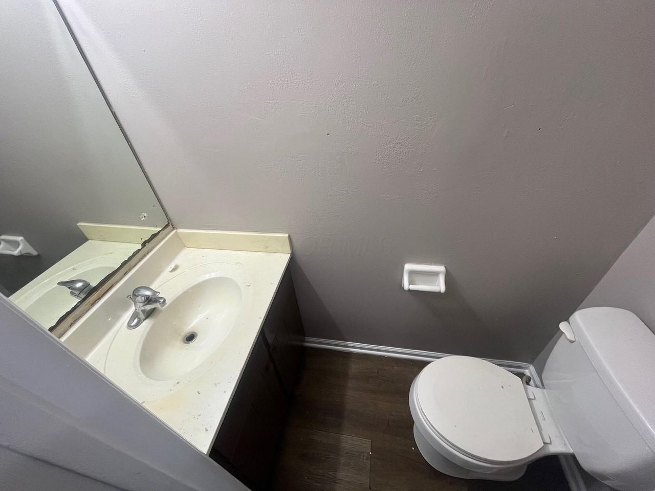 2621 Woodsedge Rd - Photo 7 of 13