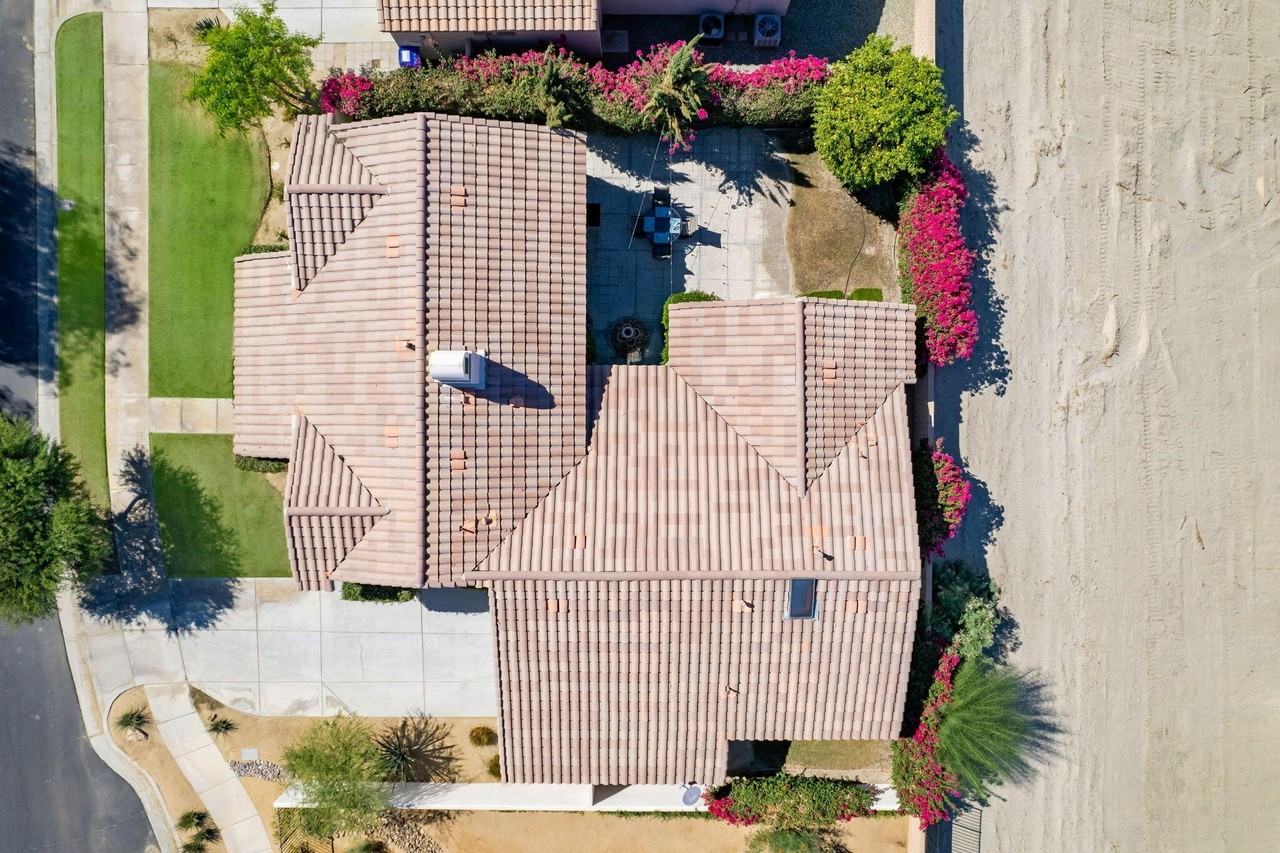 79700 Desert Willow St - Photo 6 of 39