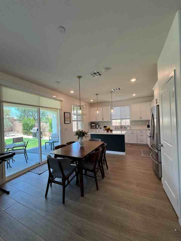 35403 Bains Ave - Photo 2 of 19