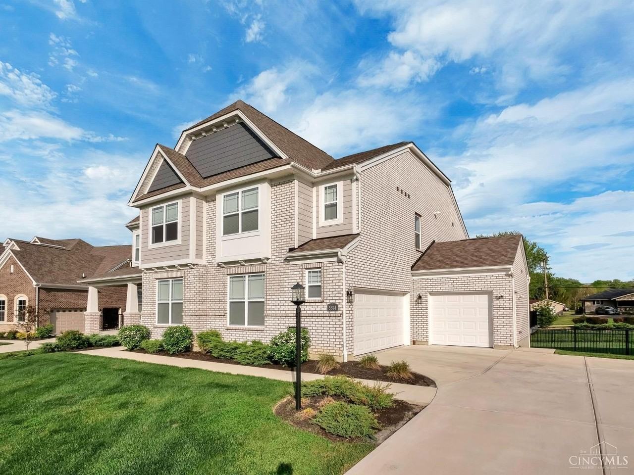 5874 Spinney Ct - Photo 4 of 46
