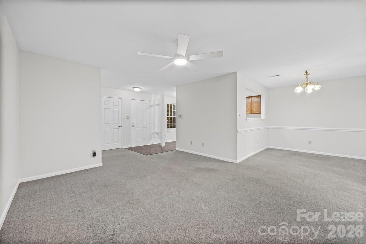 2920 Iron Gate Ln - Photo 6 of 29