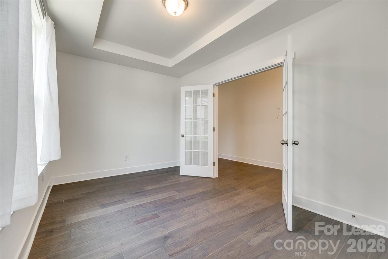 1540 Striped Bass Ln - Photo 4 of 44