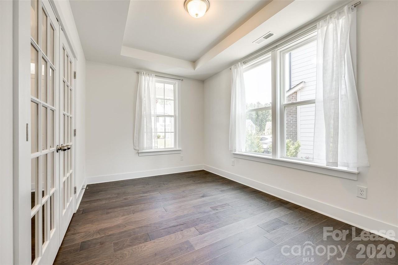 1540 Striped Bass Ln - Photo 5 of 44