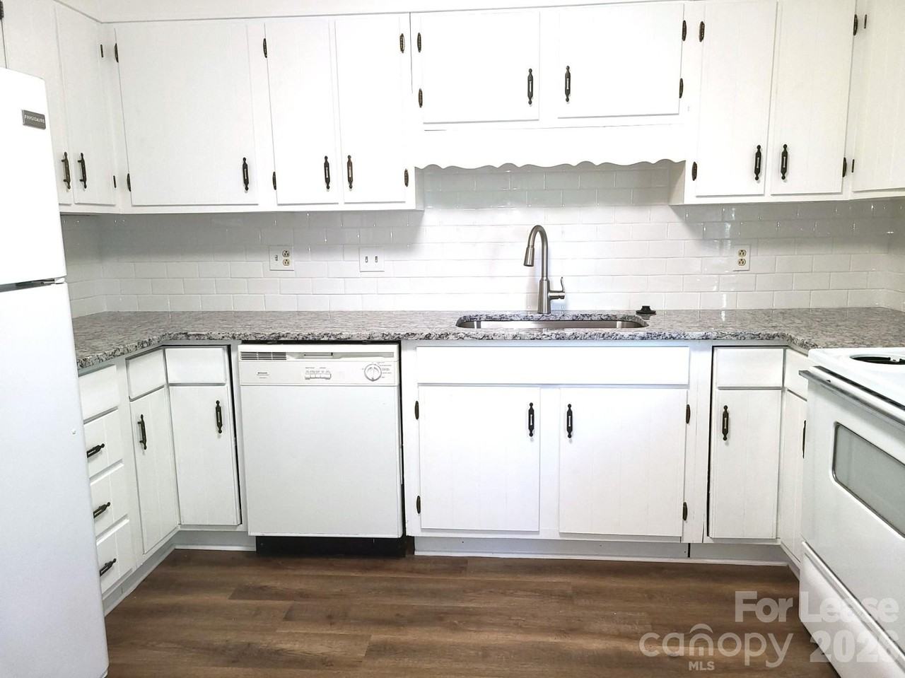 2141 Selwyn Ave #111 - Photo 2 of 11