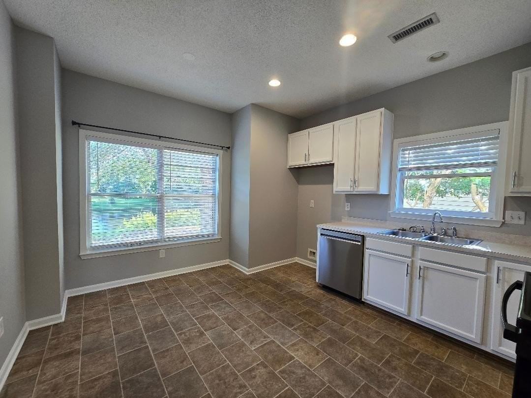 1566 Clark Sound Cir - Photo 4 of 23