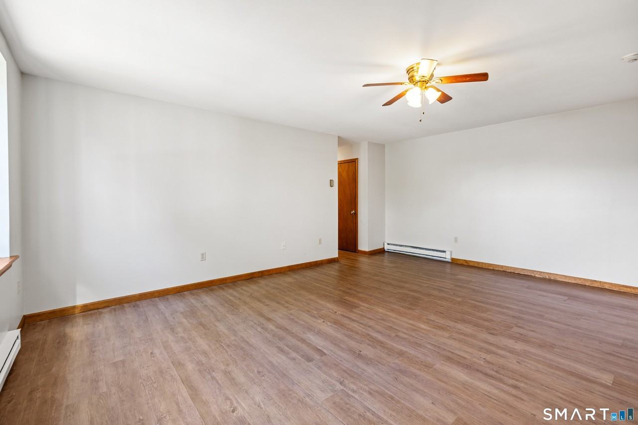 180 N Cherry St #15 - Photo 5 of 21