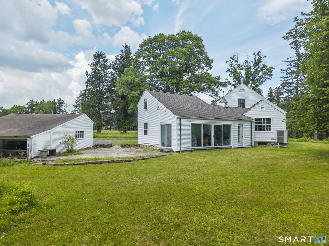 444 Cherry Brook Rd - Photo 5 of 40
