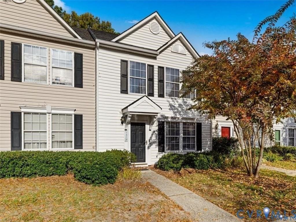 1814 Timberly Waye - Photo 3 of 38