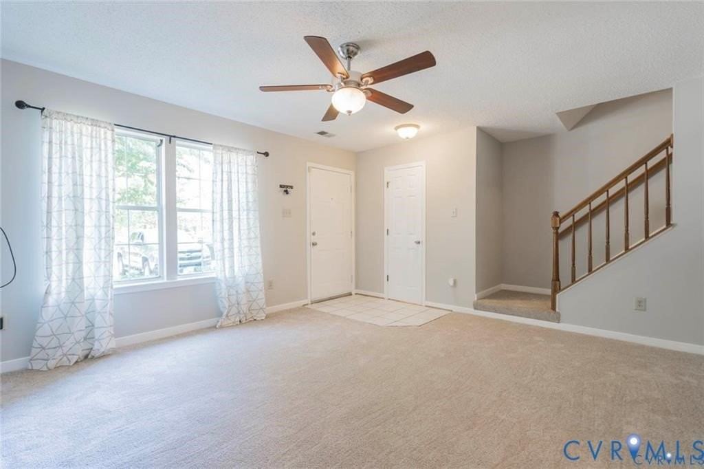 1814 Timberly Waye - Photo 4 of 38