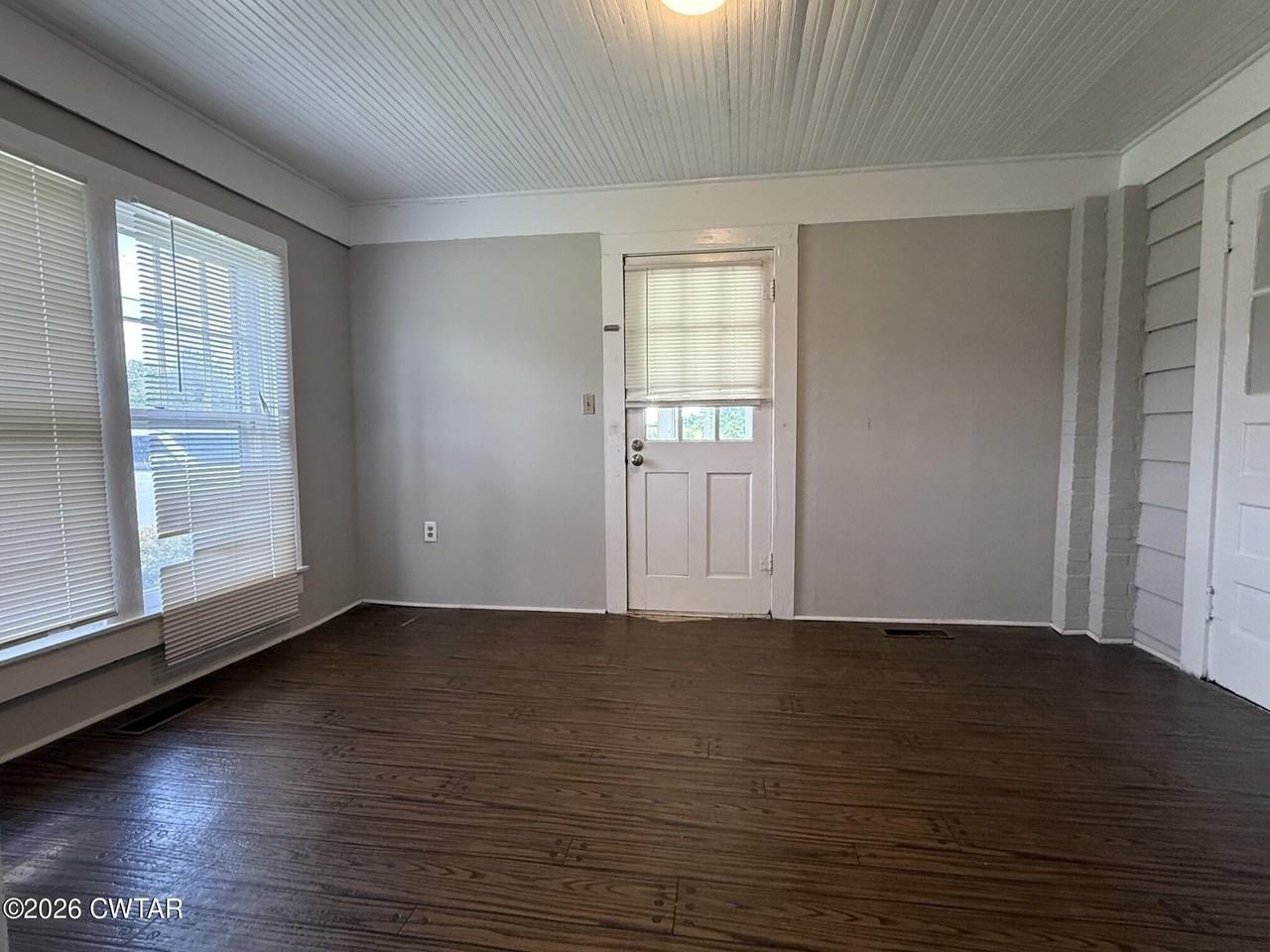404 Highway 152 - Photo 2 of 23
