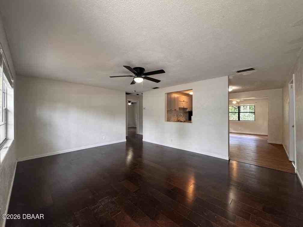 535 Olive St - Photo 2 of 15