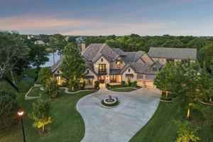featured image of 517 Pine Island Cir