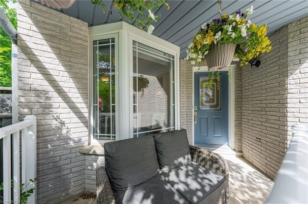 678 Keatswood Cres - Photo 3 of 47